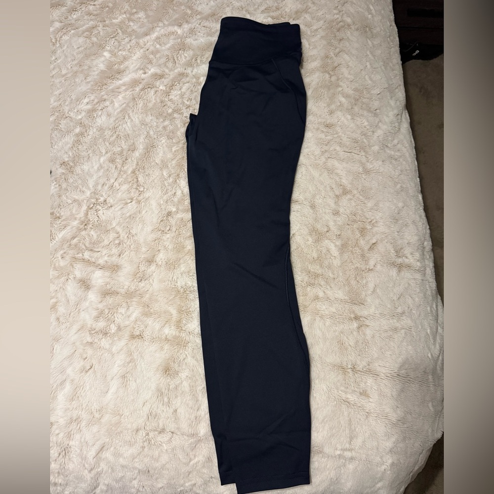 Lululemon navy base pace tight